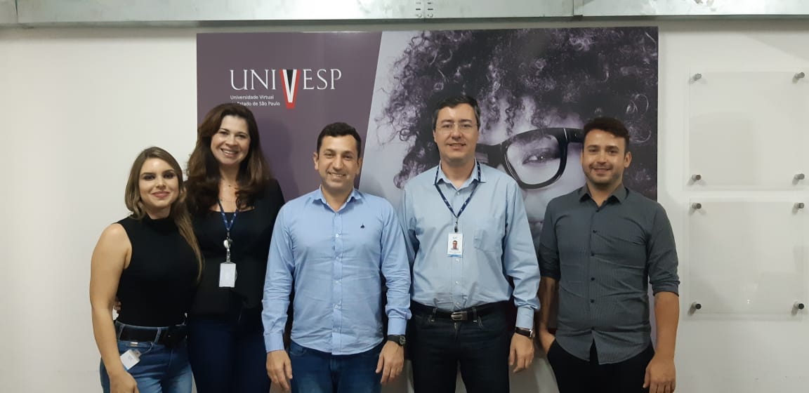 Presidente da Univesp recebe representantes do município de Morro Agudo