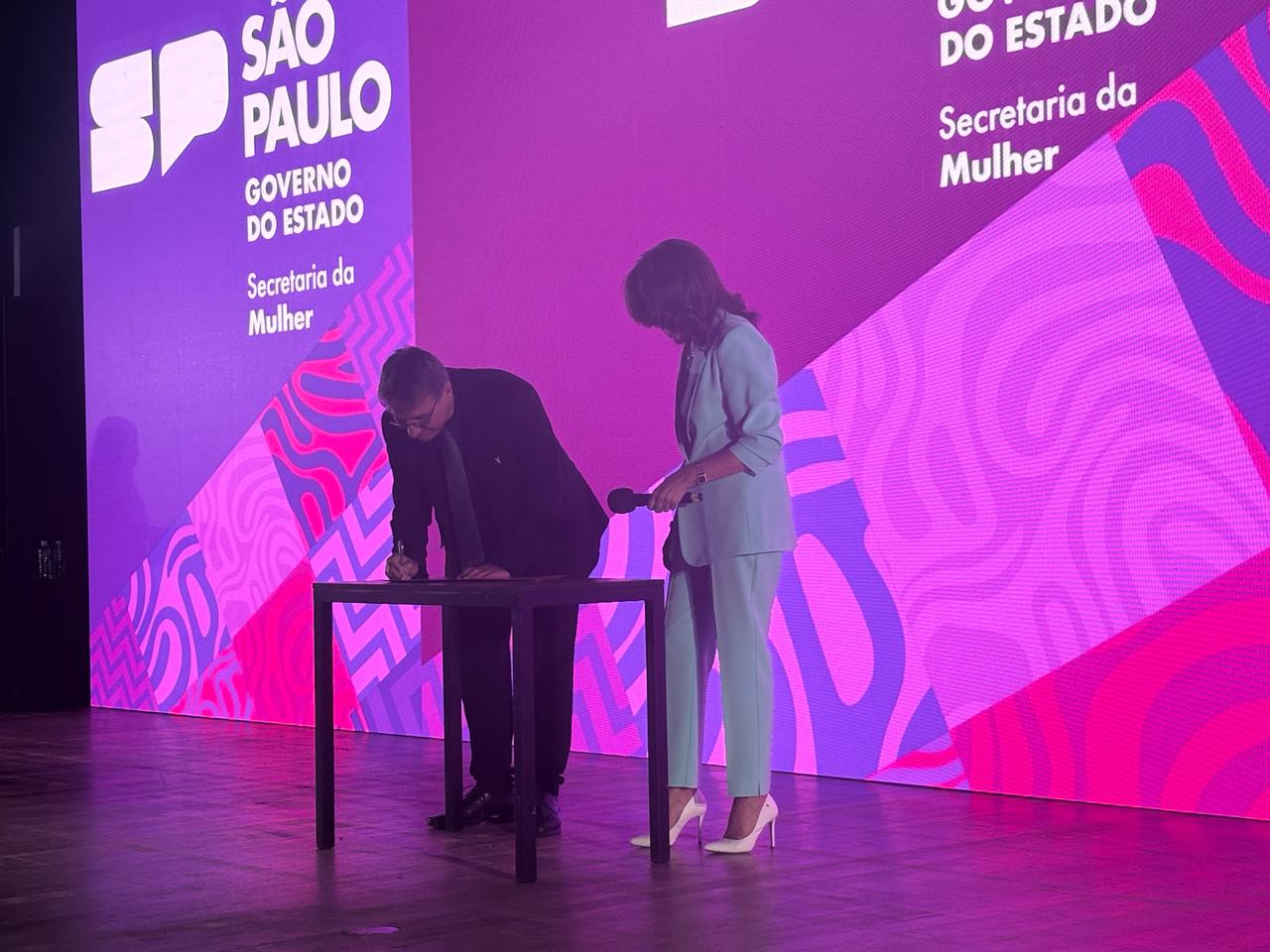 Univesp e Secretaria de Políticas para a Mulher assinam Protocolo de Intenções